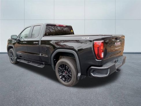 Used 2025 GMC Sierra 1500 Pro w/ Graphite Edition image 3