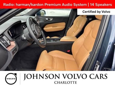 Used 2023 Volvo XC60 B5 Ultimate w/ Climate Package image 4