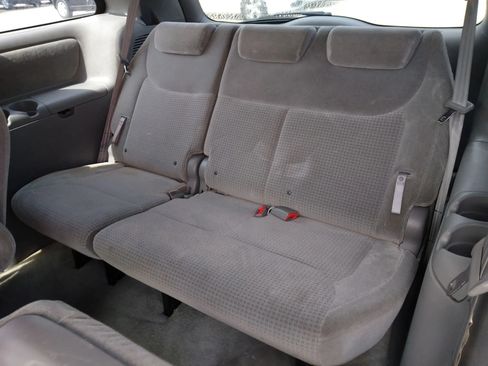 Used 2007 Toyota Sienna CE FWD image 14