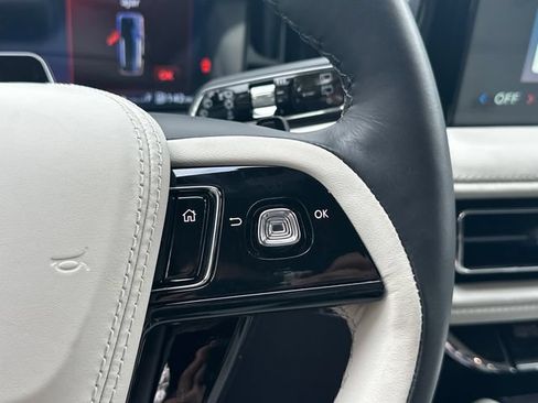 New 2026 Lincoln Aviator Black Label w/ Jet Appearance Package AWD/4WD image 25