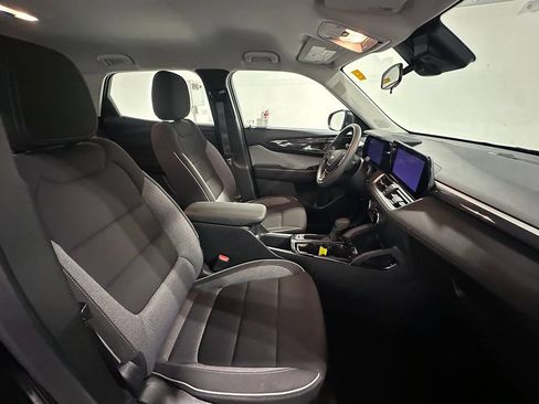 Used 2024 Chevrolet TrailBlazer LS FWD image 23