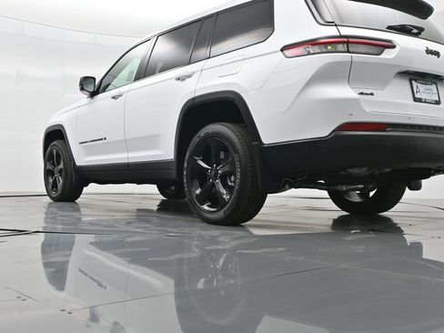 New 2025 Jeep Grand Cherokee L Altitude image 49