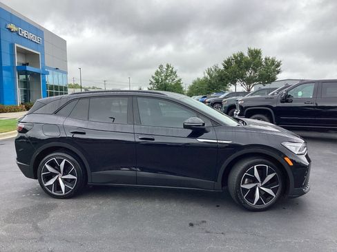 Used 2023 Volkswagen ID.4 Pro S image 5