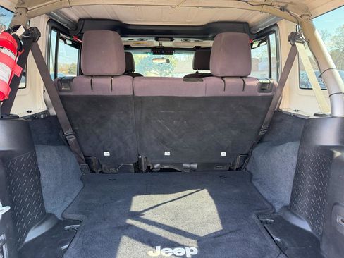 Used 2013 Jeep Wrangler Unlimited Sport w/ Connectivity Group AWD/4WD image 11