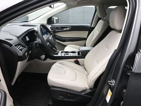 Certified 2024 Ford Edge Titanium AWD/4WD image 10