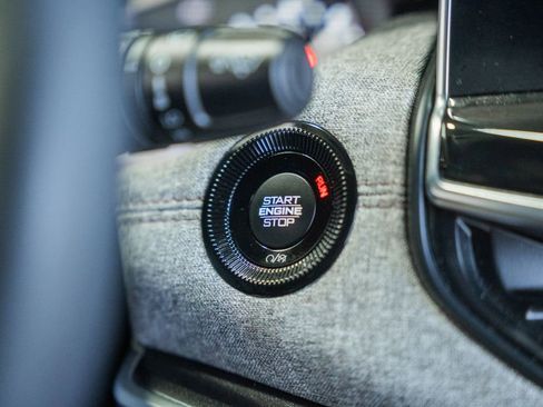 Used 2023 Jeep Compass Latitude image 33