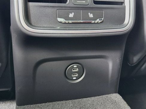Certified 2026 Porsche Macan S AWD/4WD image 30