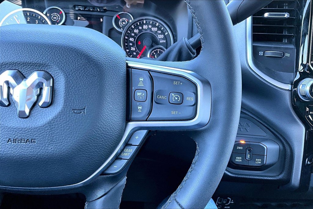 Certified 2026 RAM 2500 Big Horn AWD/4WD image 7
