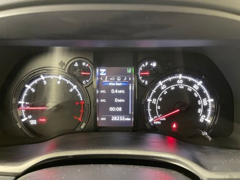 Certified 2024 Toyota 4Runner SR5 Premium w/ Moonroof Package AWD/4WD image 18