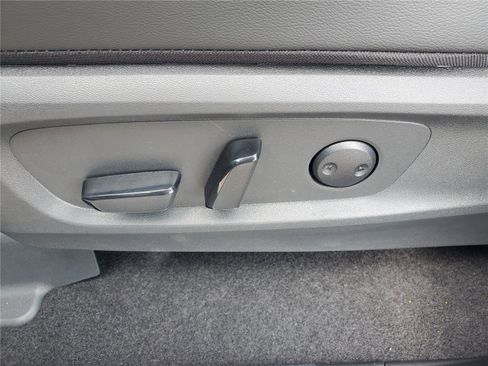 New 2025 Nissan Pathfinder SL AWD/4WD image 19