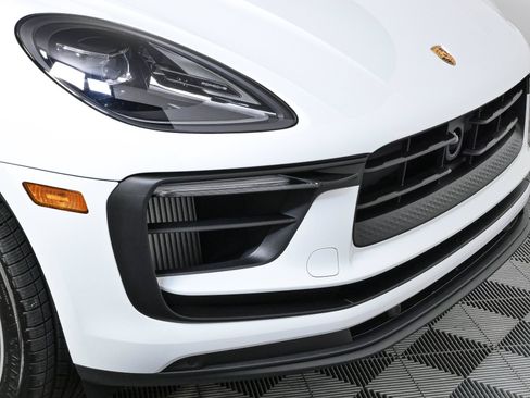 New 2026 Porsche Macan S AWD/4WD image 38