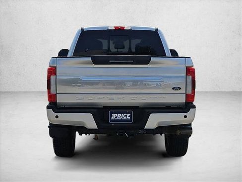 Used 2019 Ford F250 Platinum w/ Platinum Ultimate Package AWD/4WD image 6
