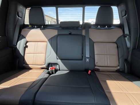New 2026 Chevrolet Silverado 3500 High Country w/ High Country Premium Package AWD/4WD image 15
