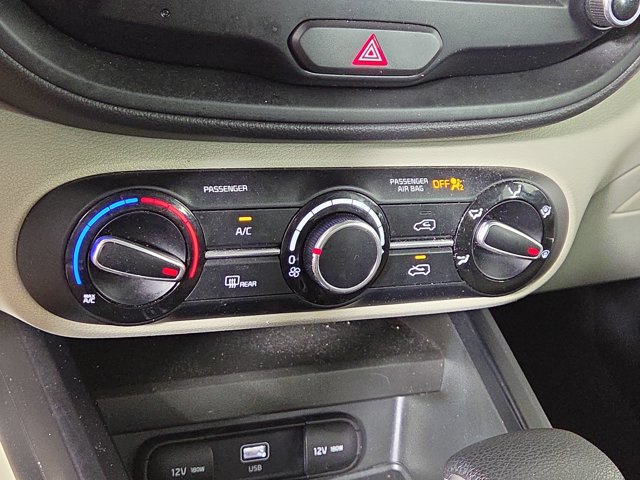 Certified 2023 Kia Soul LX w/ LX Technology Package FWD image 18