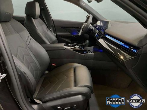 Used 2025 BMW 530i xDrive image 80