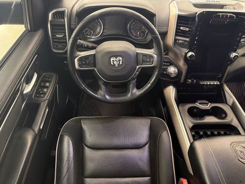 Used 2019 RAM 1500 Laramie w/ Sport Appearance Package AWD/4WD image 28