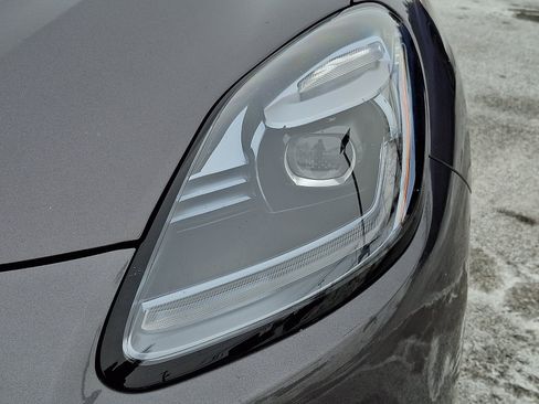 Certified 2025 Maserati Grecale Modena AWD/4WD image 13