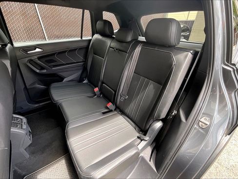 Certified 2023 Volkswagen Tiguan SE R-Line FWD image 25