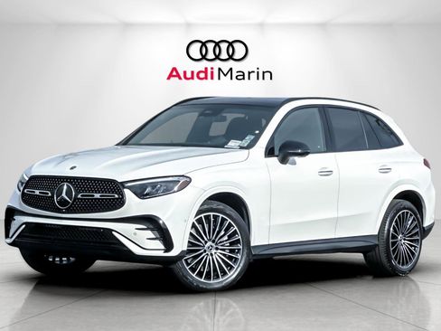 Used 2025 Mercedes-Benz GLC 300 4MATIC image 1