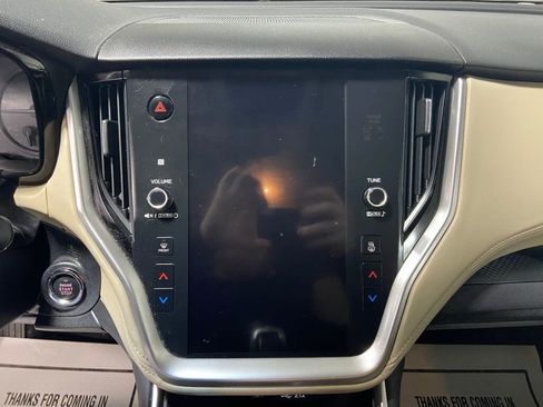 Used 2020 Subaru Outback Premium image 12