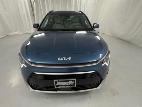New 2026 Kia Niro EX FWD image 8
