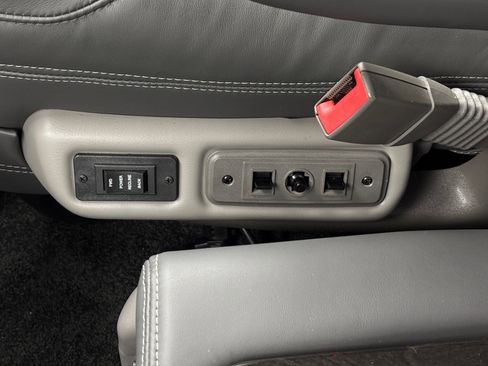 New 2026 GMC Savana 2500 w/ Driver Convenience Package RWD image 38