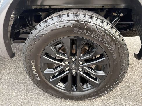 Used 2019 Ford F150 XLT w/ Equipment Group 302A Luxury AWD/4WD image 28
