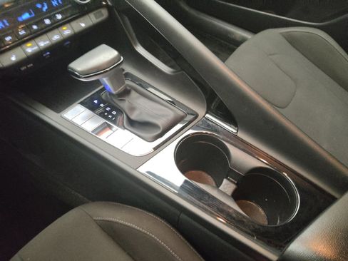 Used 2023 Hyundai Elantra SEL w/ Convenience Package image 26