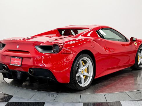 Used 2018 Ferrari 488 Spider RWD image 36
