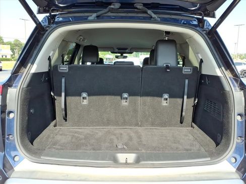 Used 2023 Nissan Pathfinder SL AWD/4WD image 20