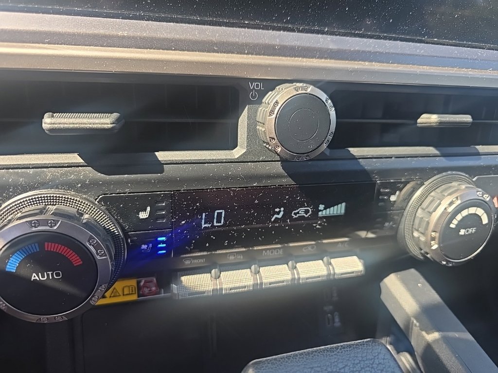 Used 2026 Toyota 4Runner TRD Off-Road Premium AWD/4WD image 17