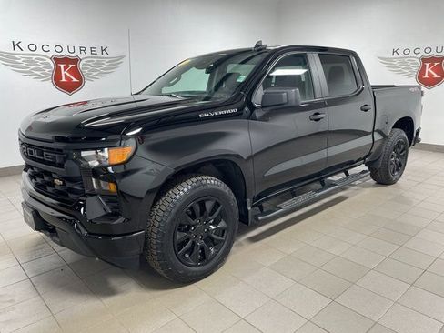 Used 2024 Chevrolet Silverado 1500 Custom AWD/4WD image 3