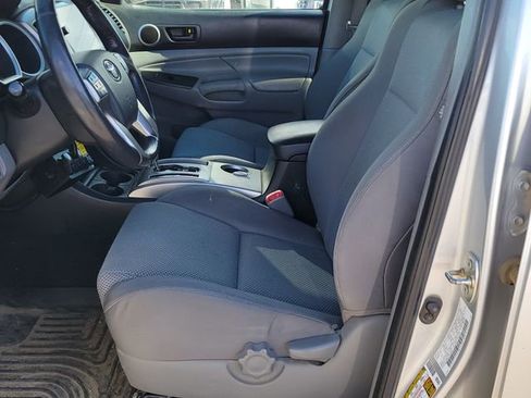 Used 2013 Toyota Tacoma 4x4 Double Cab w/ TRD Off-Road Pkg image 6
