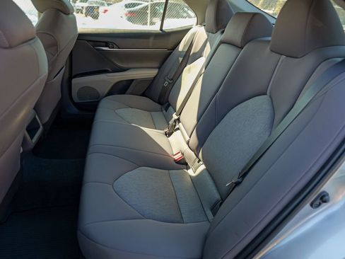 Used 2022 Toyota Camry LE w/ Carpet Mat Package (TMS) FWD image 28