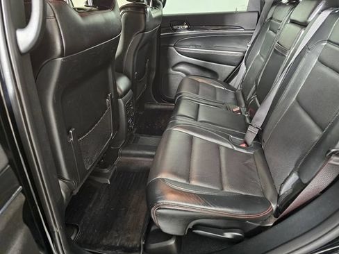 Used 2019 Jeep Grand Cherokee Trailhawk w/ Trailhawk Luxury Group AWD/4WD image 19