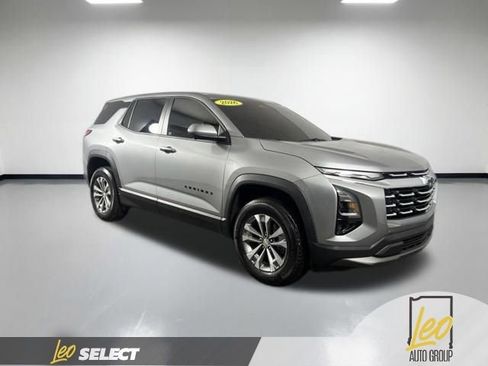 Used 2026 Chevrolet Equinox LT w/ Convenience Package II AWD/4WD image 9