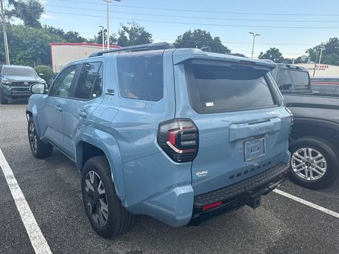 Used 2025 Toyota 4Runner TRD Sport Premium AWD/4WD image 2