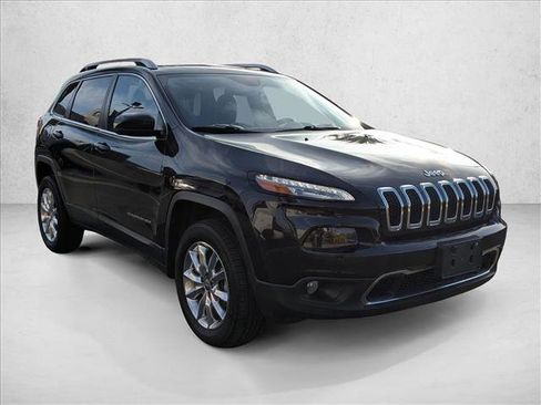 Used 2016 Jeep Cherokee Limited w/ Luxury Group image 3