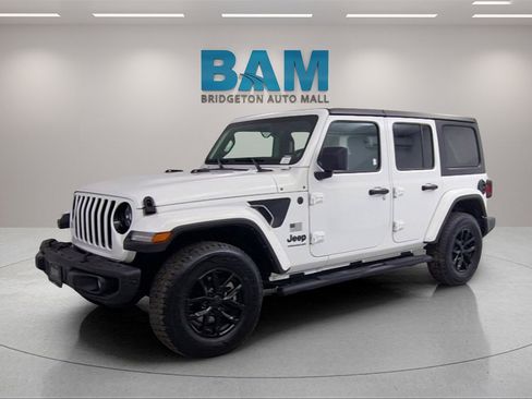 Used 2023 Jeep Wrangler Sport image 3