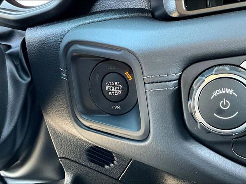 New 2026 Jeep Gladiator Mojave image 25