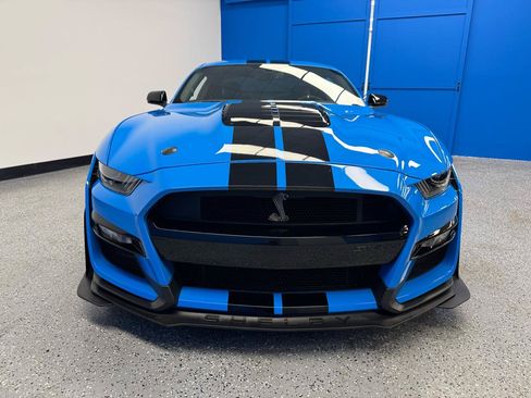 Used 2022 Ford Mustang Shelby GT500 w/ Technology Package RWD image 3