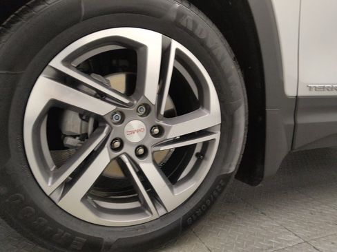 Used 2021 GMC Terrain SLT w/ Infotainment Package II image 31