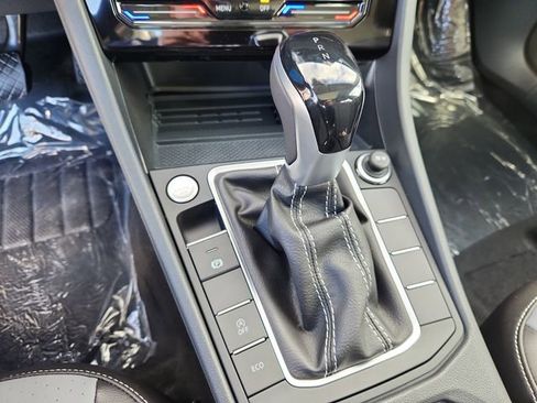New 2026 Volkswagen Jetta SE image 13