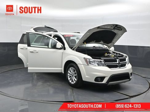 Used 2019 Dodge Journey SE FWD image 59