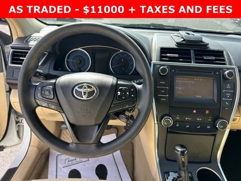 Used 2016 Toyota Camry LE image 17
