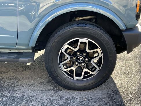 Used 2022 Ford Bronco Outer Banks image 7