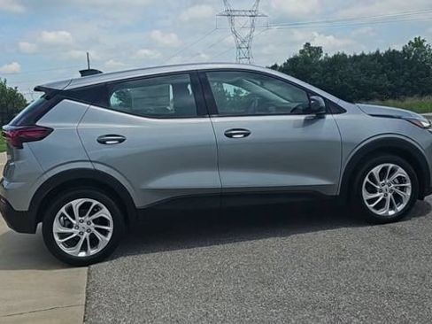 New 2027 Chevrolet Bolt LT FWD image 9