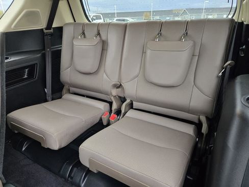 Used 2022 Lexus GX 460 Premium w/ Accessory Package AWD/4WD image 5