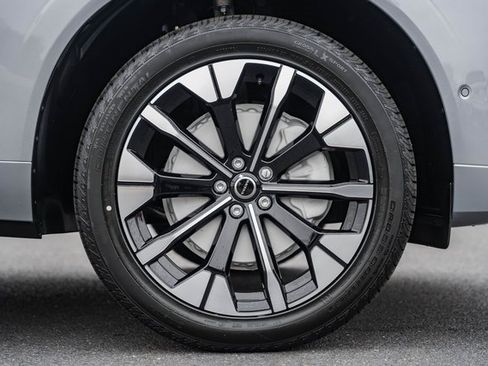 New 2026 Volvo XC60 B5 Plus w/ Protection Package Premier image 16