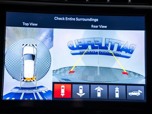 Used 2025 Jeep Grand Cherokee Limited w/ Luxury Tech Group II image 49